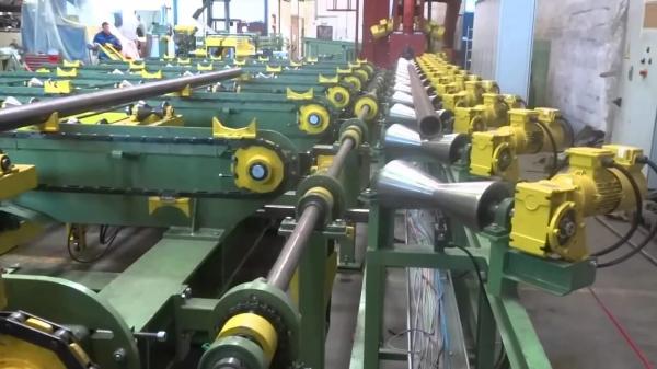 Рольганг приводной для труб